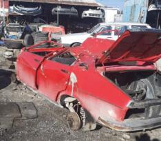 PARK HALİNDEKİ OTOMOBİLLERİ ÇALDILAR