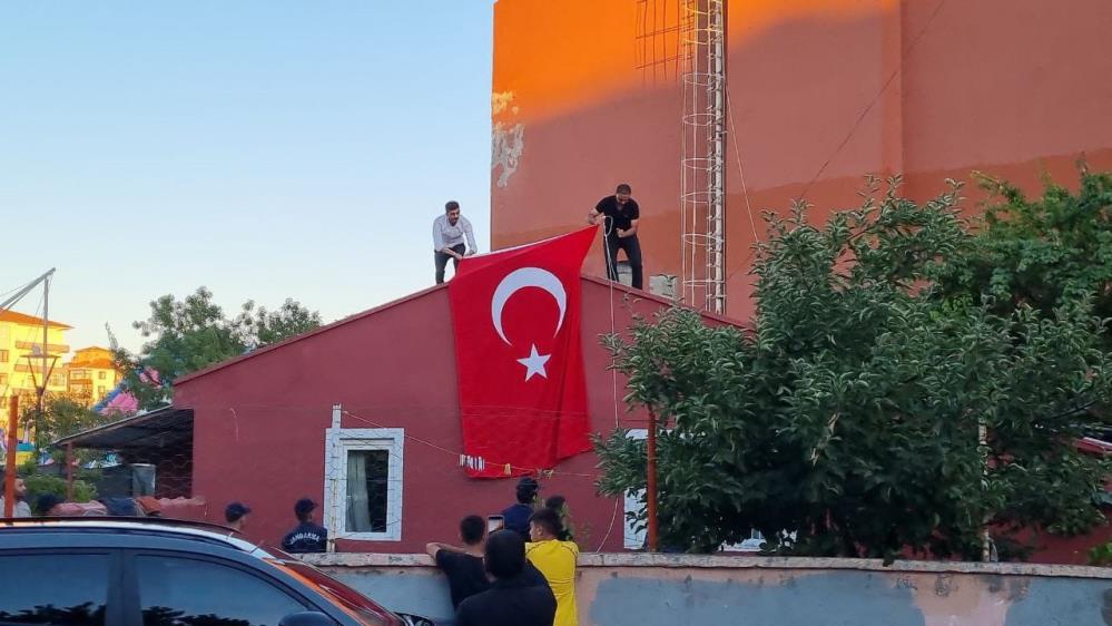 İdlib’de yaralanan asker şehit oldu