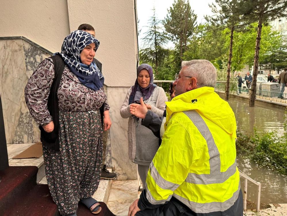 Çorum Belediye Başkanı Aşgın: “Metrekareye 20 kilogram yağış düştü”
