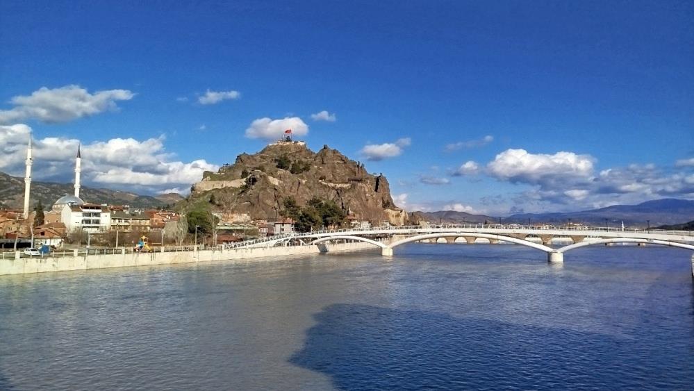 Çorum’da kış yağışlarıyla Kızılırmak’ın debisi yükseldi