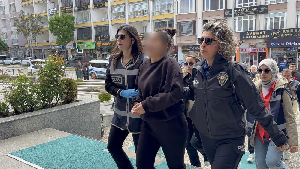 Güzellik salonunda mobil bankacılık tuzağı: Müşterilerinin adına kredi çeken şebeke çökertildi