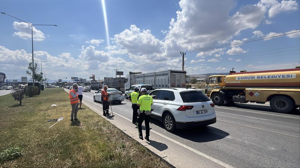Çorum’da cip otomobile çarptı: 5 yaralı