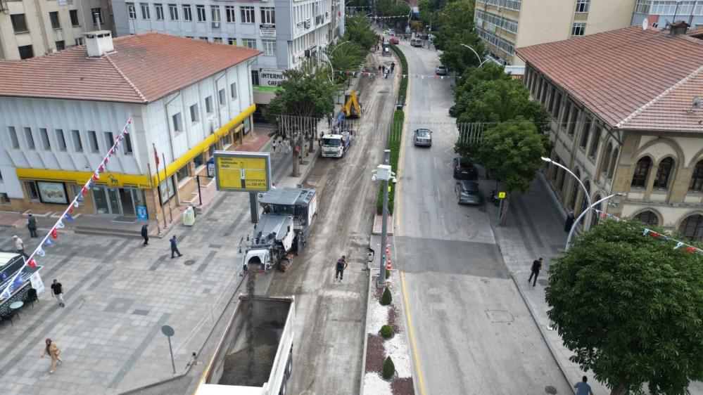Çorum’un en işlek cadesi yenileniyor